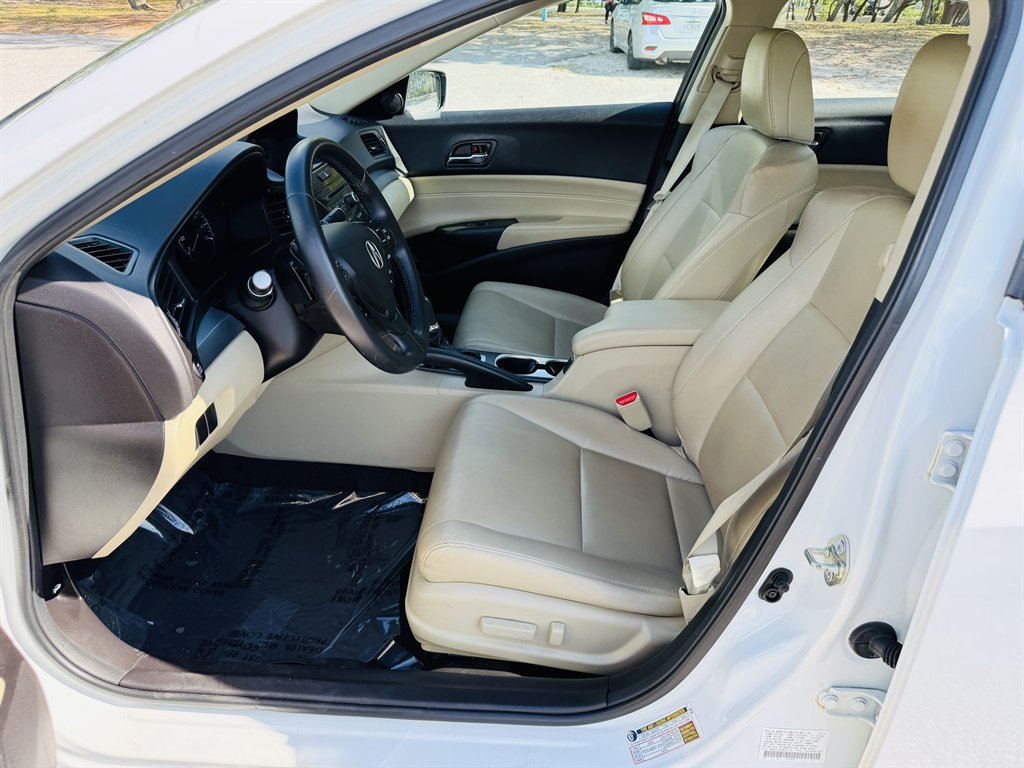 2017 Acura ILX Base - Photo 10