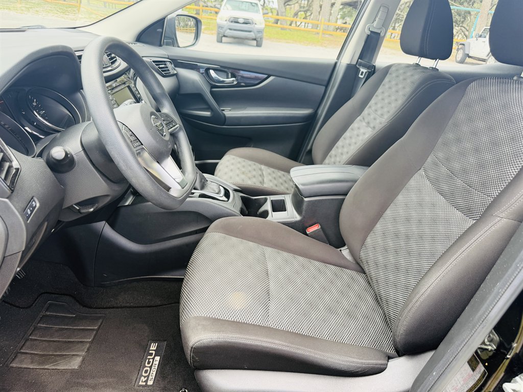 2020 Nissan Rogue Sport SV - Photo 8